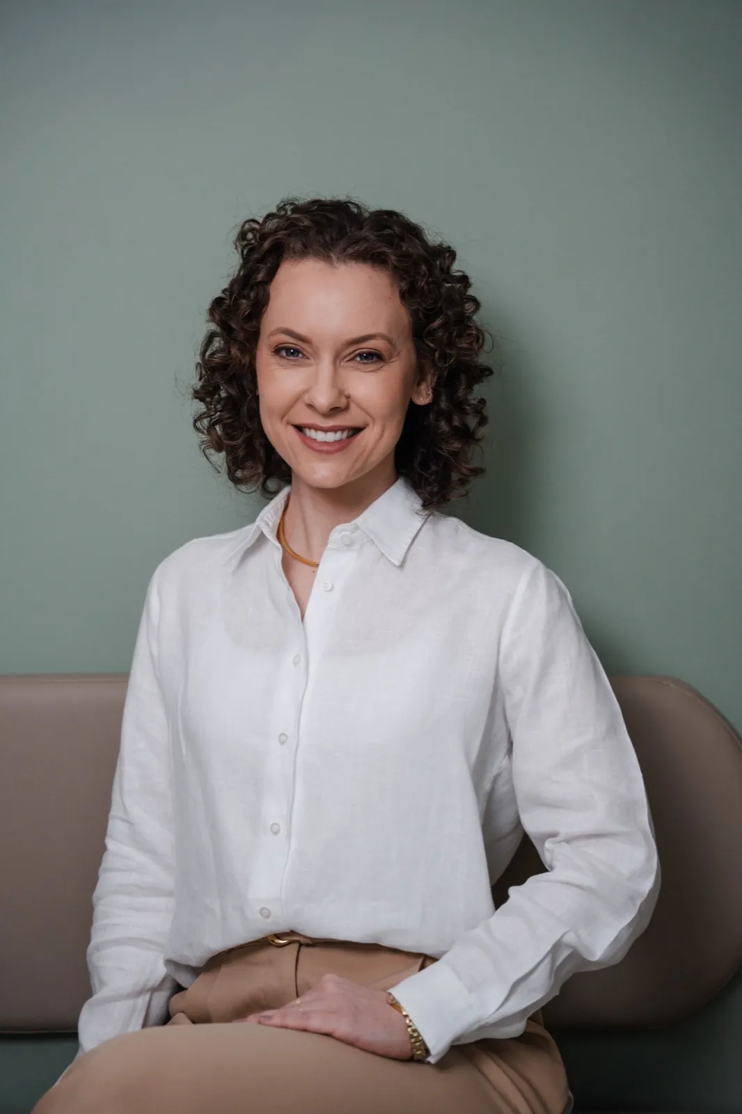 Retrato da neurologista Danielle Cristina Mendes